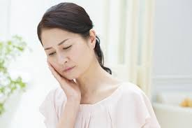 中年女性如何平衡爱情与婚姻现实