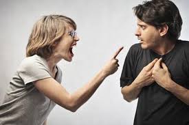 别把最柔软的伤口完全交给最亲近的人